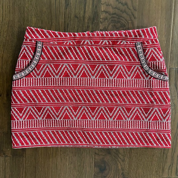 JustFab Skirt - Picture 2 of 10